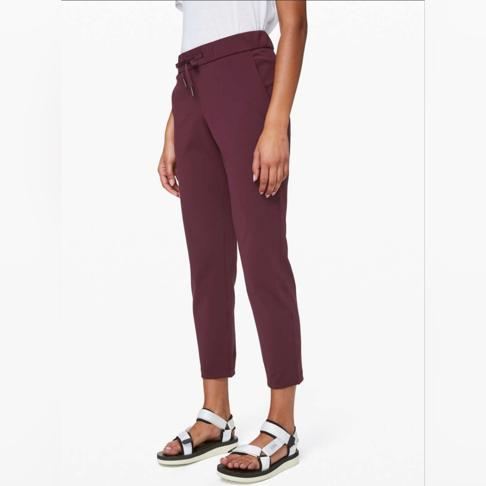 Lululemon On the Fly 7/8 Pant Dark Adobe